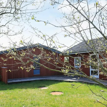 Vakantiehuis Stunning Holiday Home In Ulfborg With Whirlpool